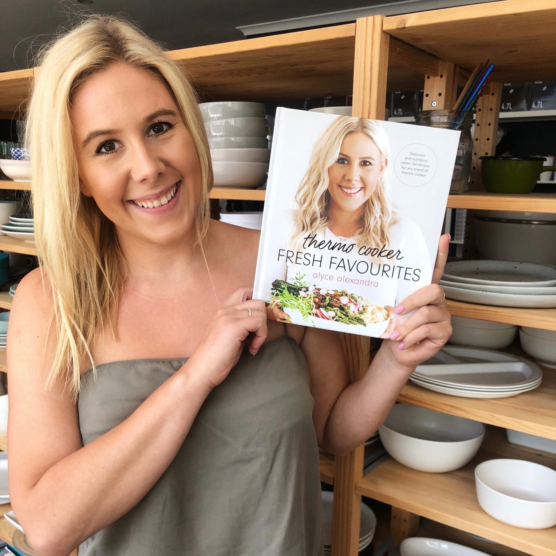 Thermo Cooker Fresh Favourites Introduction Cookbook by Alyce