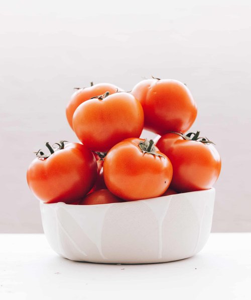 Growing Tomatoes (top tips for growing and caring for your tomatoes)
