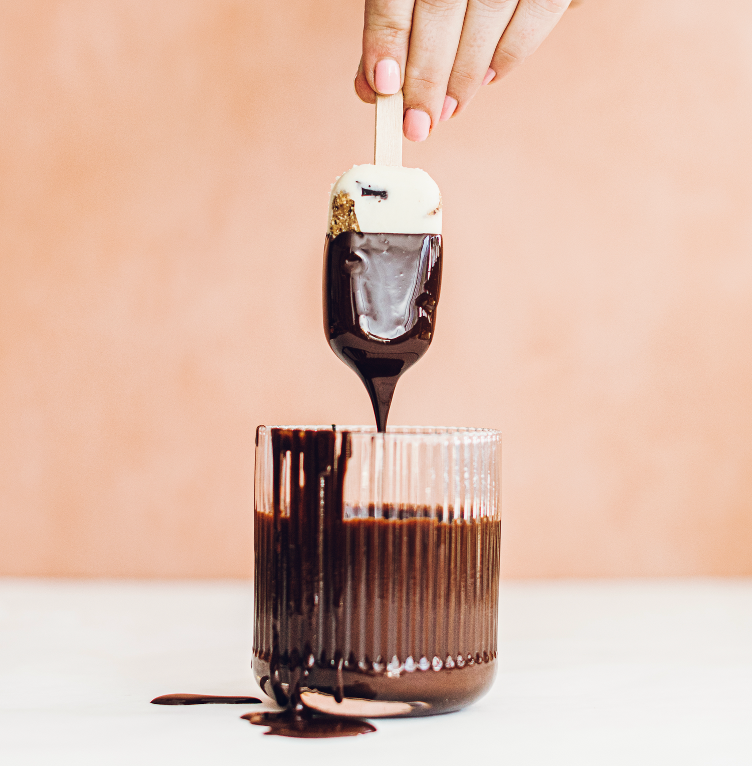 How to Perfectly Chocolate Coat Your Homemade Ice Creams on A Stick