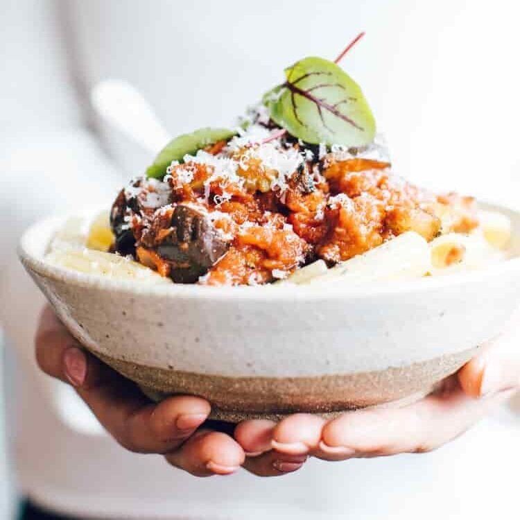 Slow Cooker Thick and Saucy Veg Bolognese Recipe