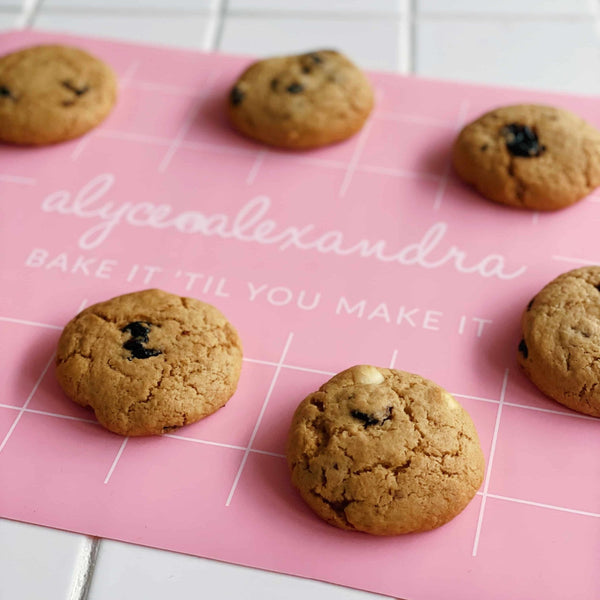 Vegan Fruit and Nut Yoghurt Cookies