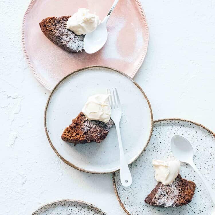 Slow Cooker Sticky Date Pudding Recipe