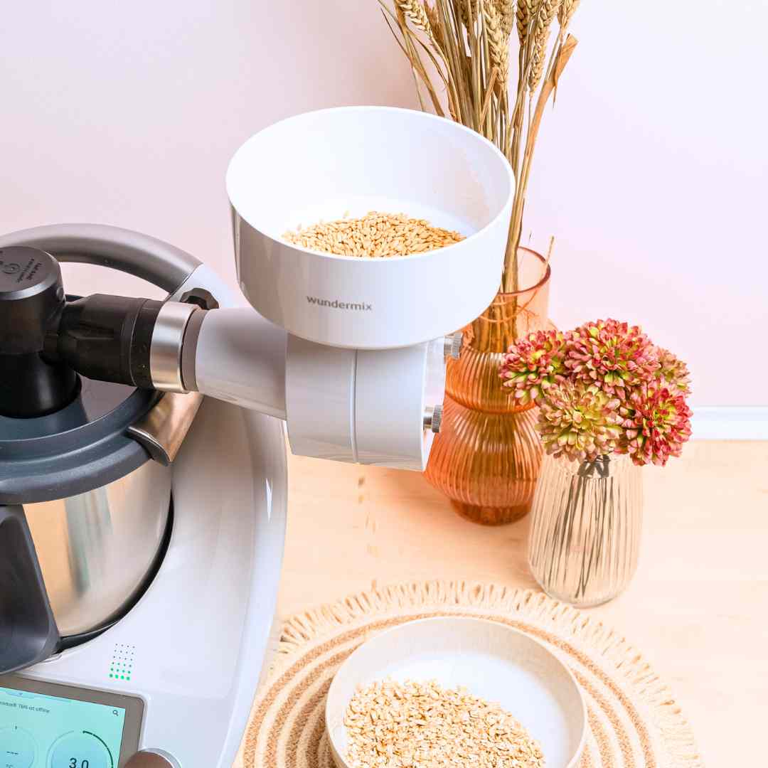Grain flaker attachment for WunderCentix for Thermomix