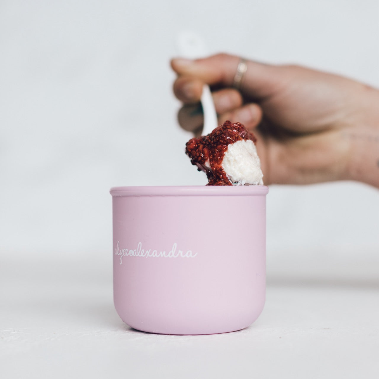 Mini silicone pot containers with lids