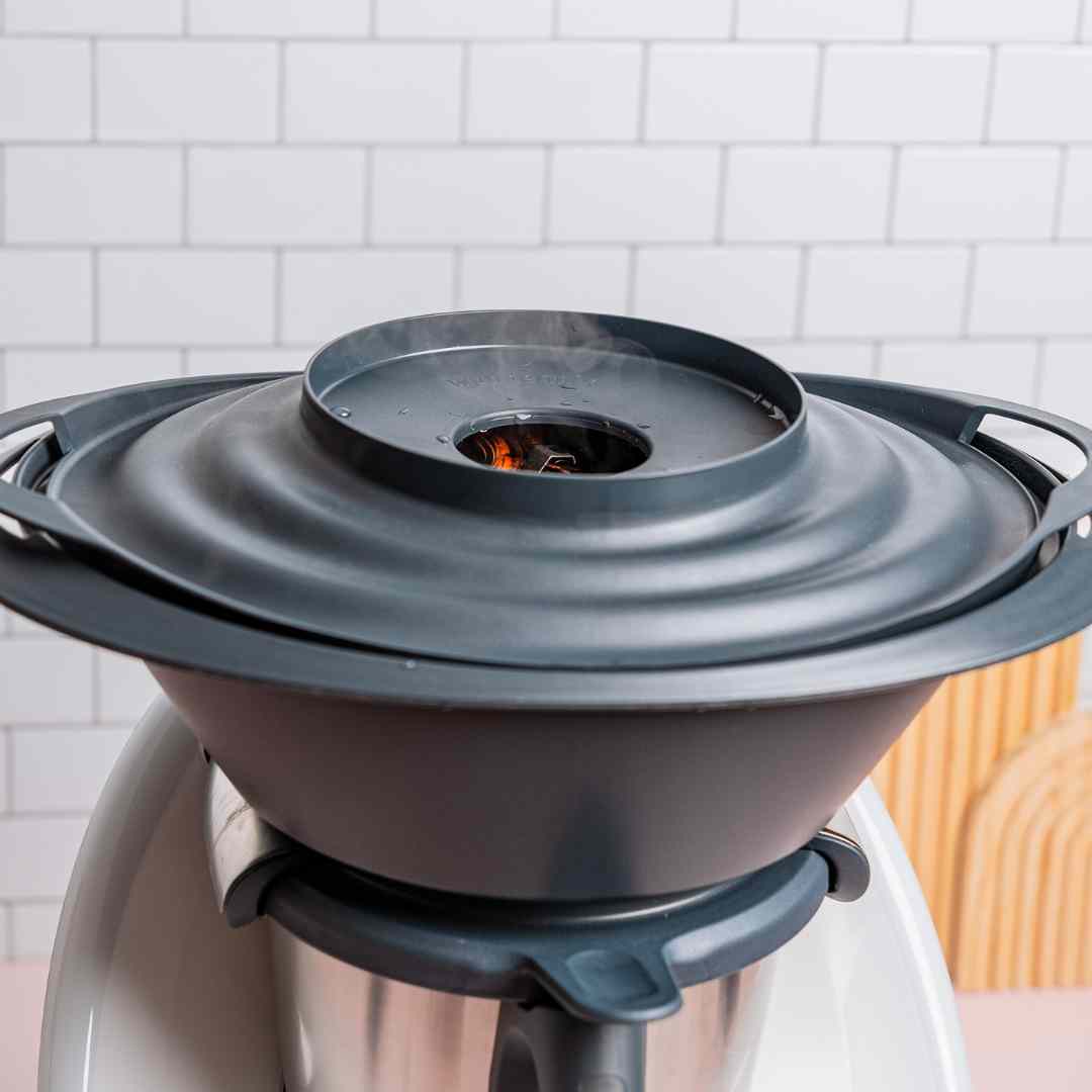 OmniSteam Lid on the Varoma with the central opening visible, shown from above