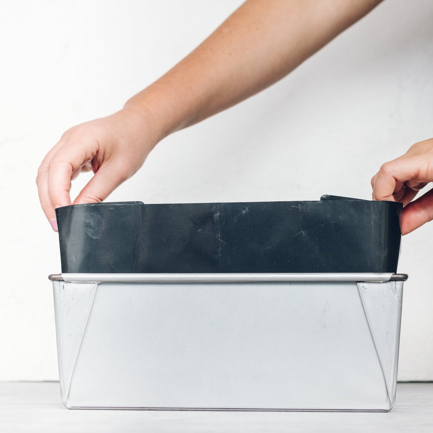Reusable rectangular bread and loaf tin liner