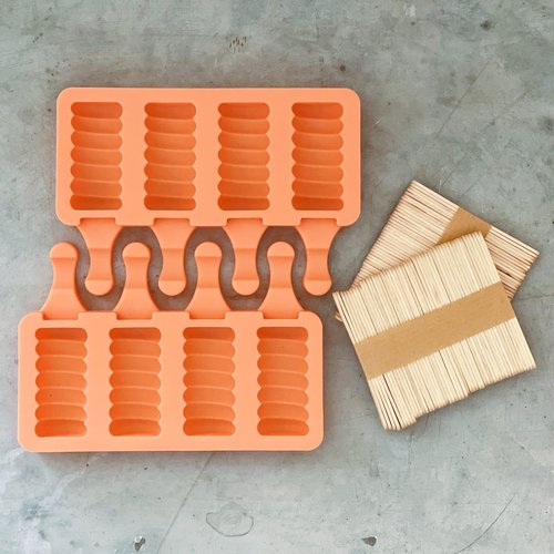 Swirl ice cream moulds detail