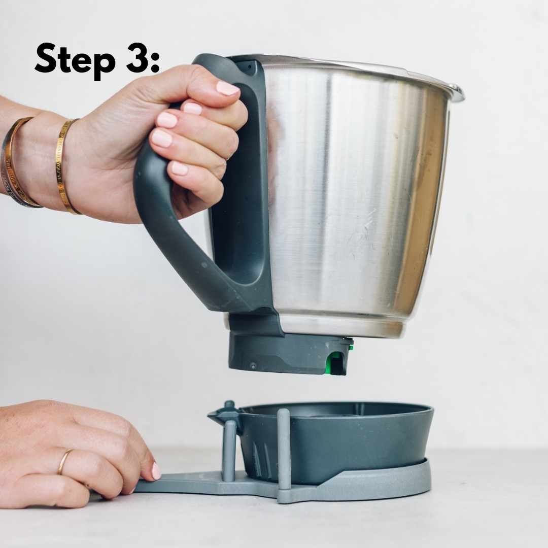 Step 3 of using the TM Twister: lift the loosened base away from the Thermomix bowl