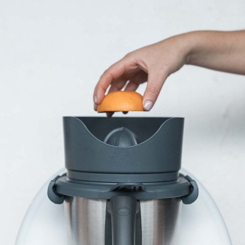 WunderJuicer citrus juicer attachment for Thermomix by Wundermix
